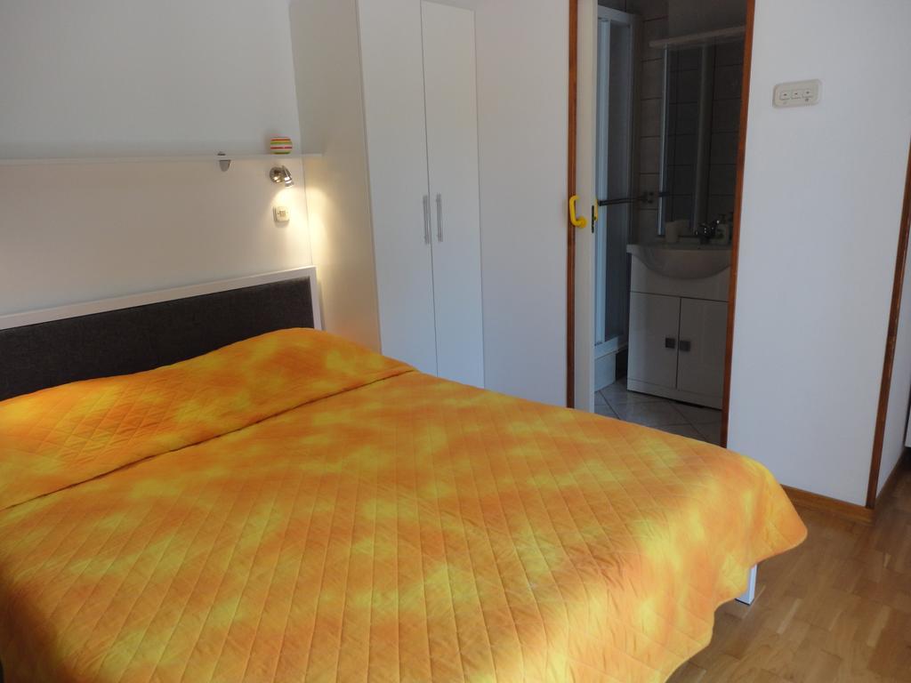 Guesthouse Apartment Bozica โบล ห้อง รูปภาพ