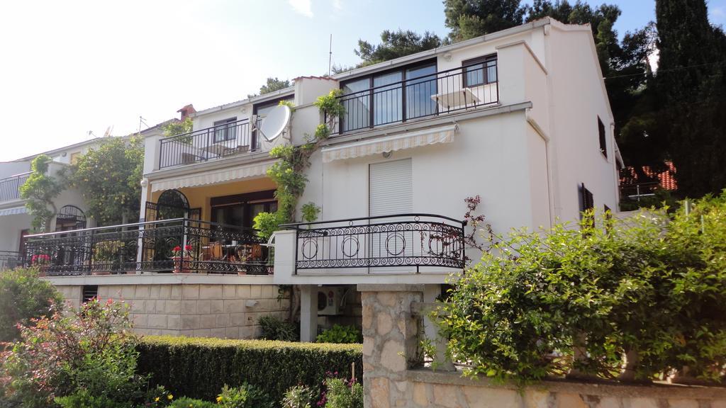 Guesthouse Apartment Bozica โบล ภายนอก รูปภาพ