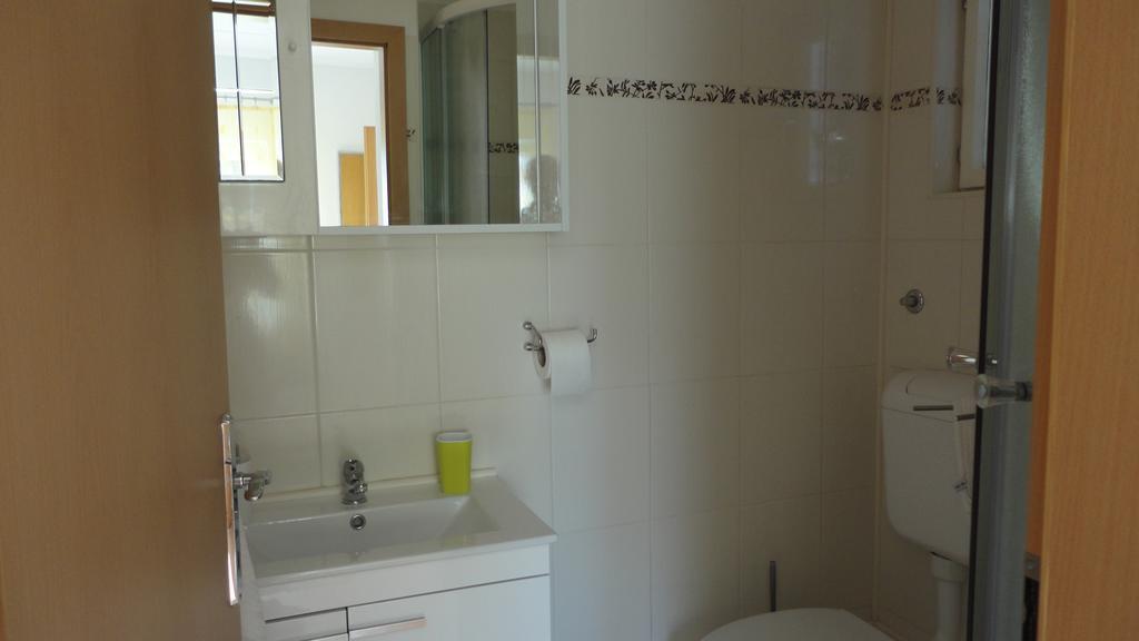 Guesthouse Apartment Bozica โบล ห้อง รูปภาพ